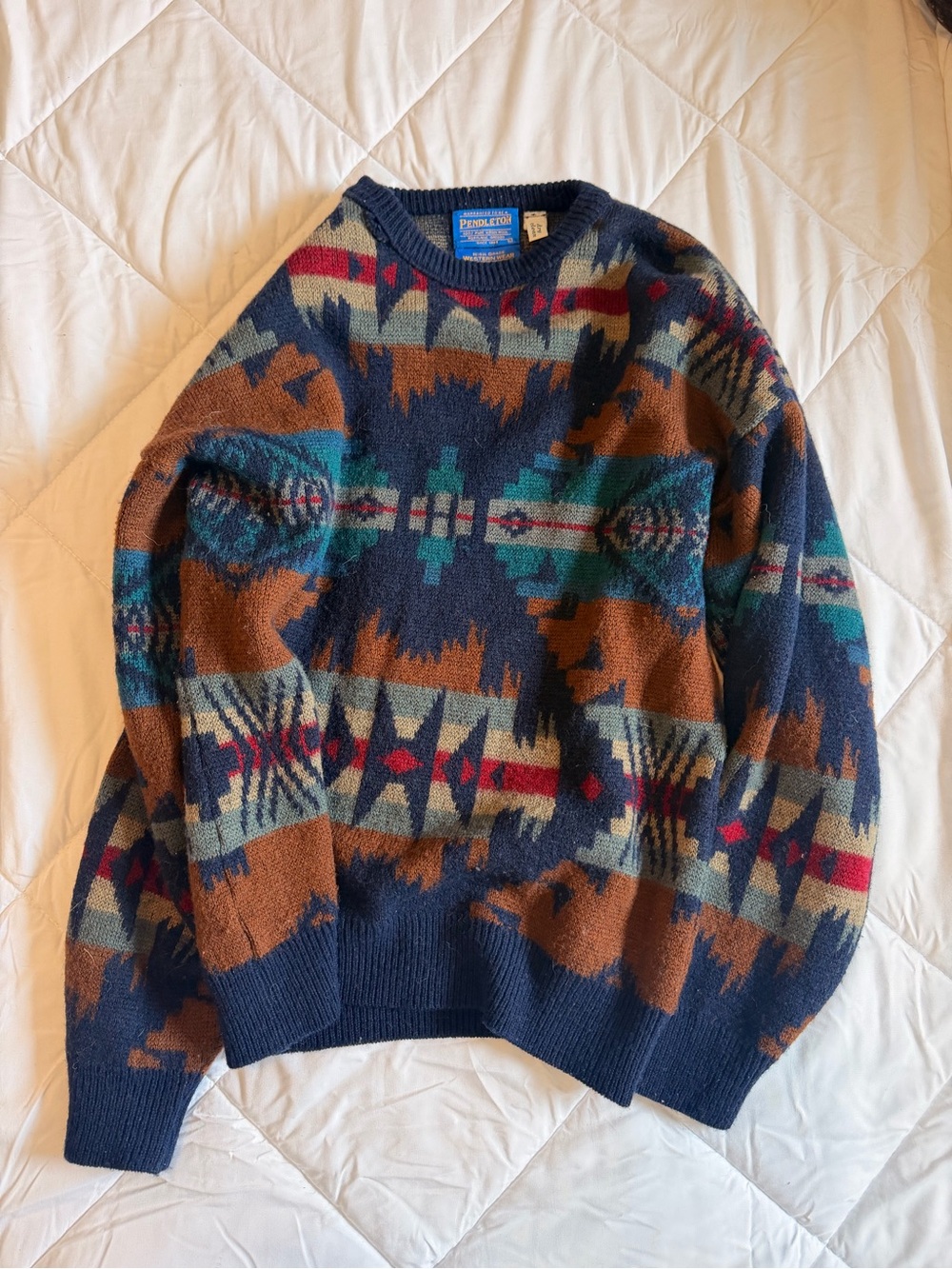 Pendleton sweater - Picture 2 of 4